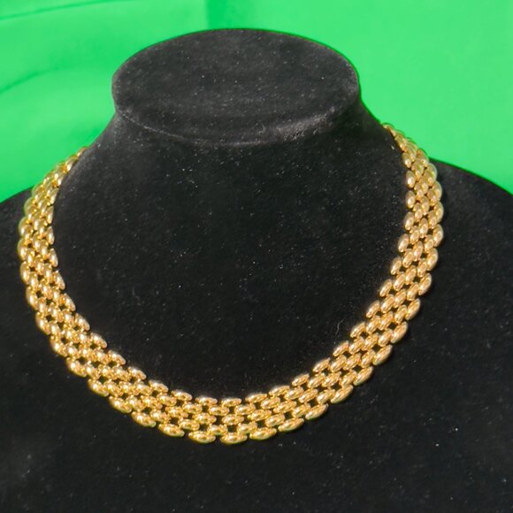 Gold-Tone Oval Link Statement Necklace Secure Clasp 18" Women - Picture 2 of 8